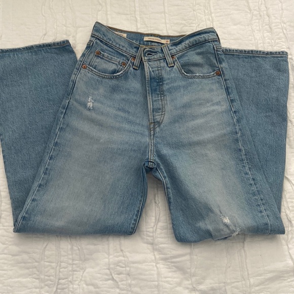 Levi ribcage straight jeans in the size 25 cropped - Picture 1 of 6